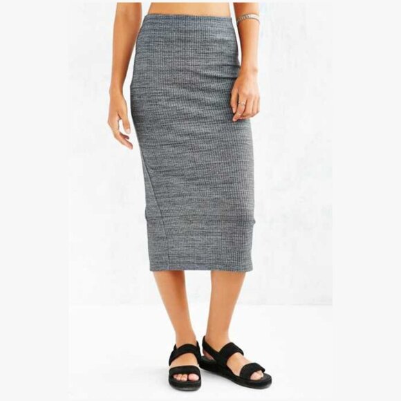 Urban Outfitters Silence + Noise gray pencil skirt w/zip back + slit (size s) - Picture 1 of 6